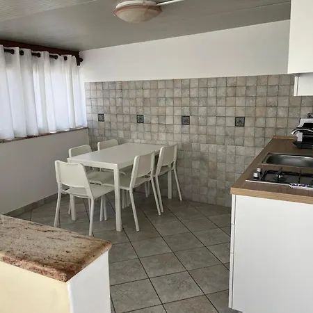 Casa Maruzzella דירה ליפארי